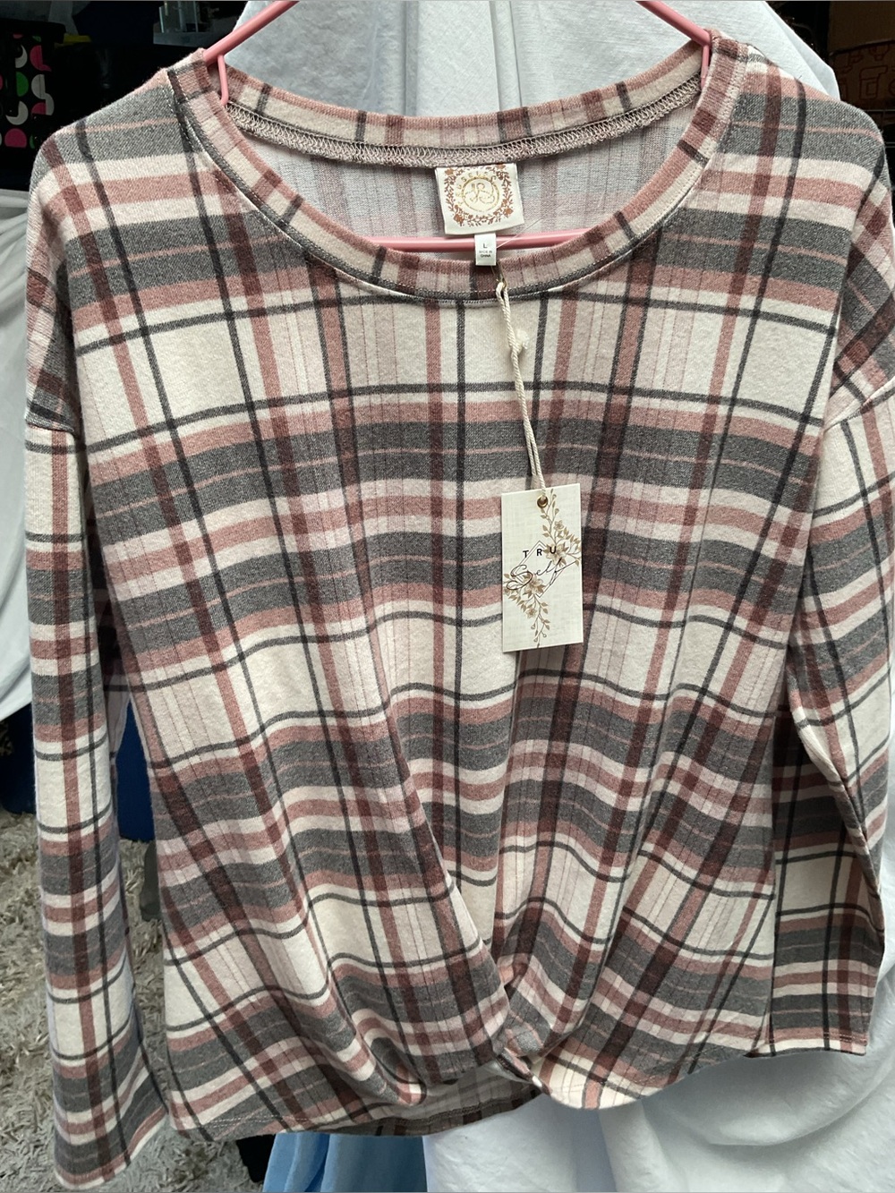 True Self Plaid Twist-Hem Long Sleeve Top - Cream & Mauve by